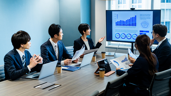 保険についての会議のイメージ